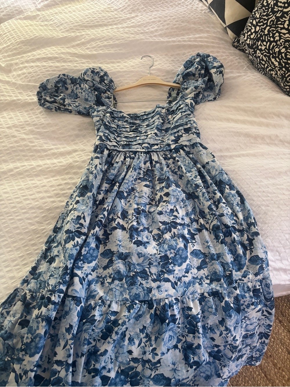Abercrombie & Fitch Emerson Blue and White Floral Puff-Sleeve Midi Dress Size S - Picture 5 of 7